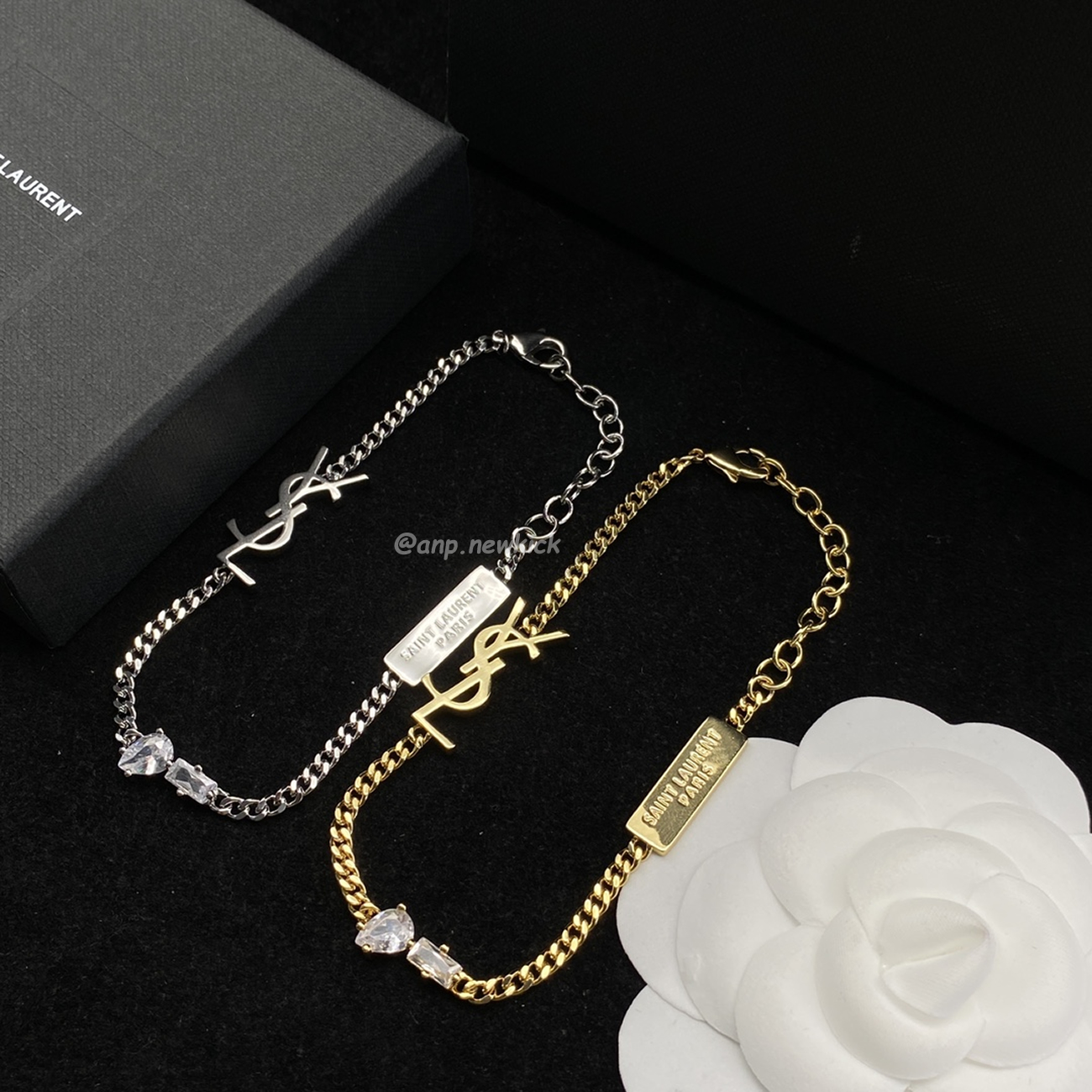 Saint Laurent Opyum Heart Charm Bracelet (1) - www.newkick.org Saint Laurent Opyum Heart Charm Bracelet (1) - www.newkick.org