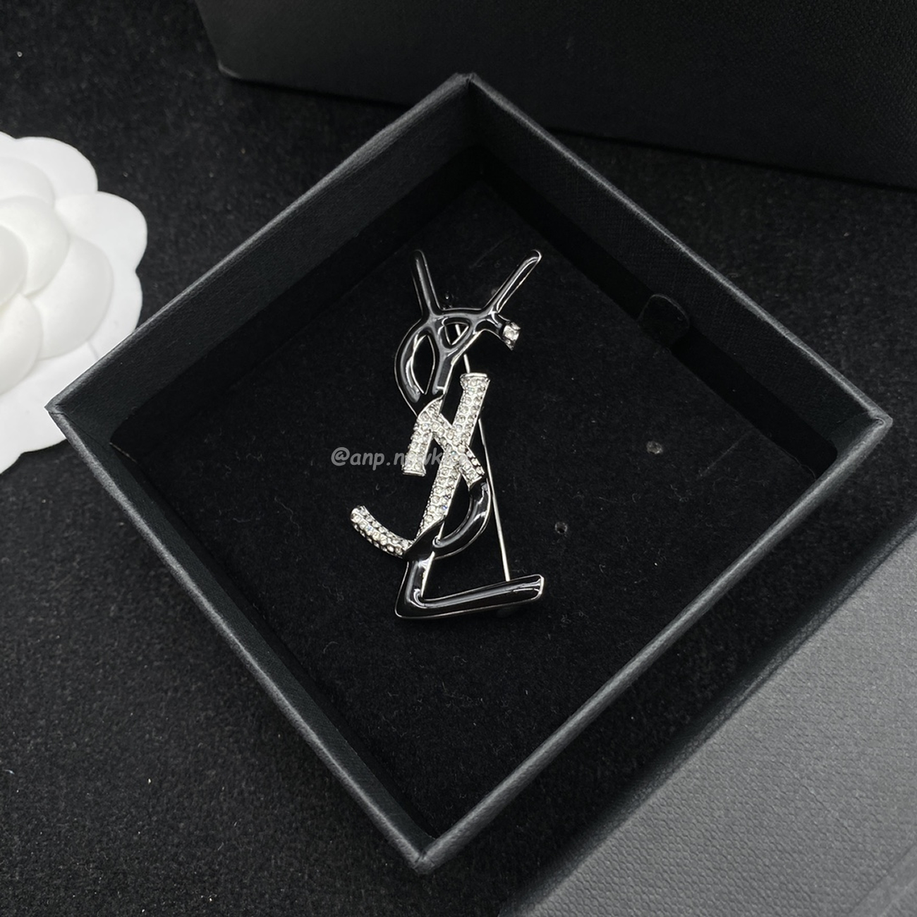 Saint Laurent Ysl Brooch (3) - www.newkick.org
