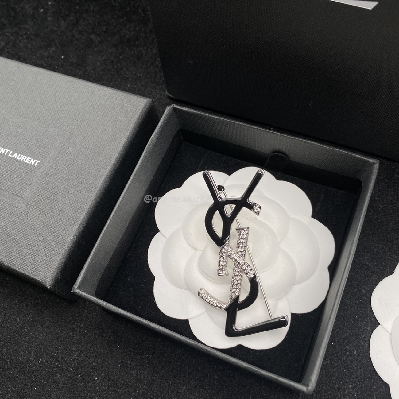 Saint Laurent Ysl Brooch (5) - www.newkick.org