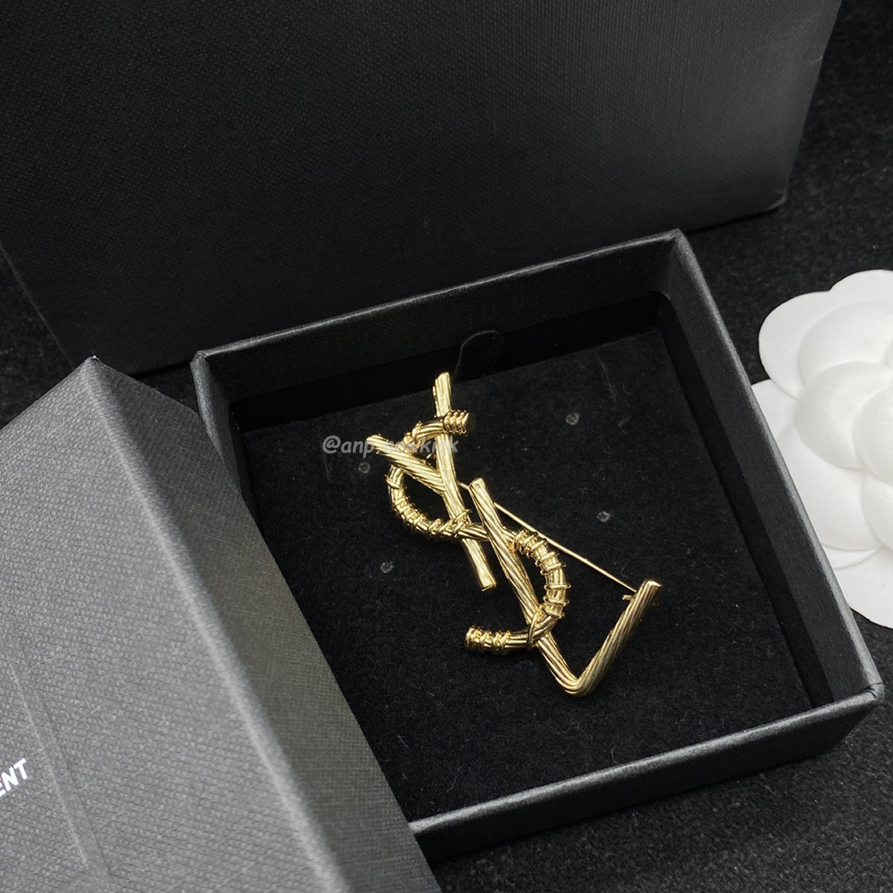 Saint Laurent Ysl Brooch (8) - www.newkick.org