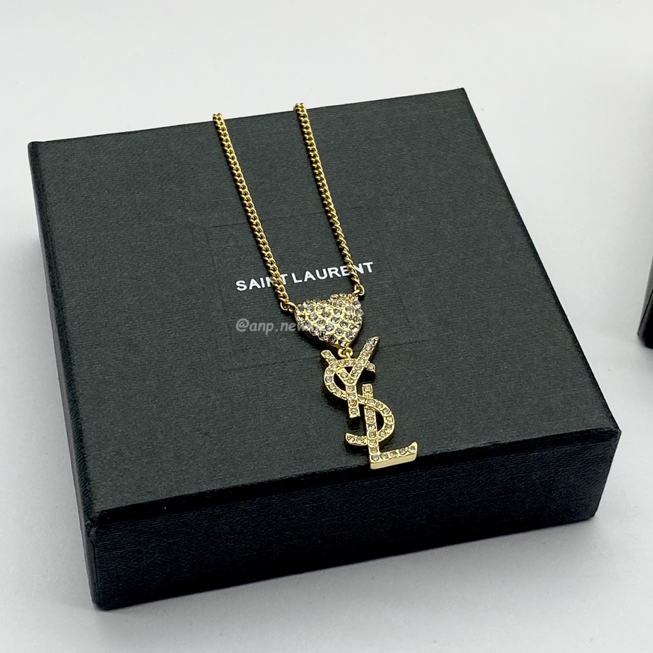 Saint Laurent Heart Charm Necklace (3) - www.newkick.org Saint Laurent Heart Charm Necklace (3) - www.newkick.org
