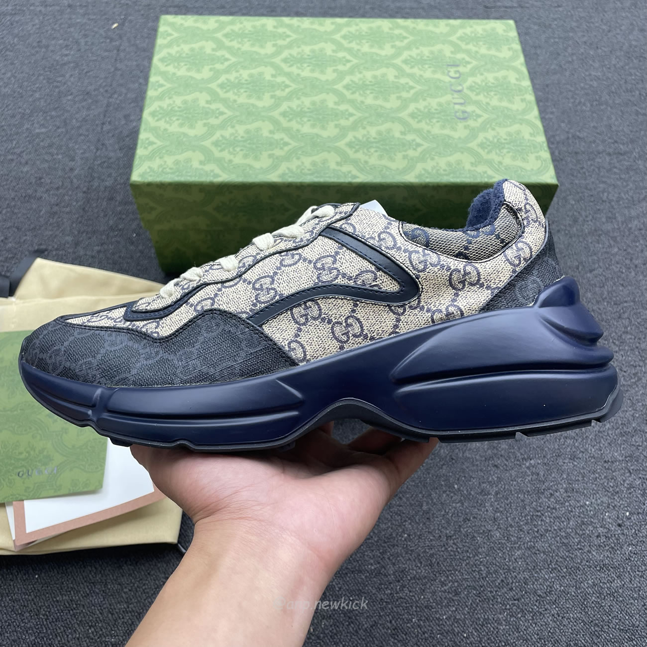 Gucci Blue Rhyton Gg Print Leather And Canvas Sneakers (8) - www.newkick.org Gucci Blue Rhyton Gg Print Leather And Canvas Sneakers (8) - www.newkick.org
