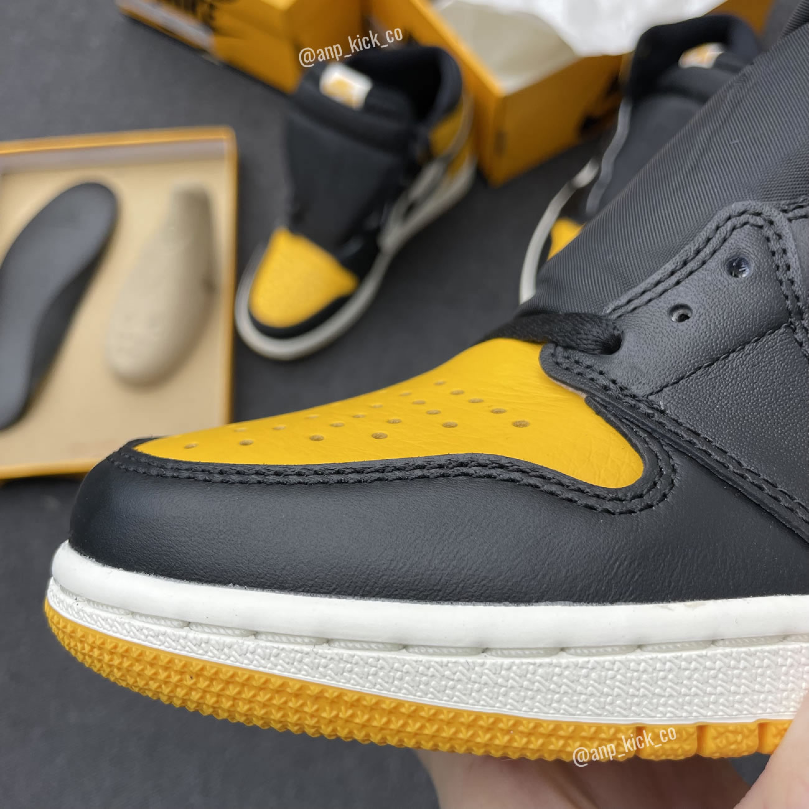 jordan 1 high yellow toe