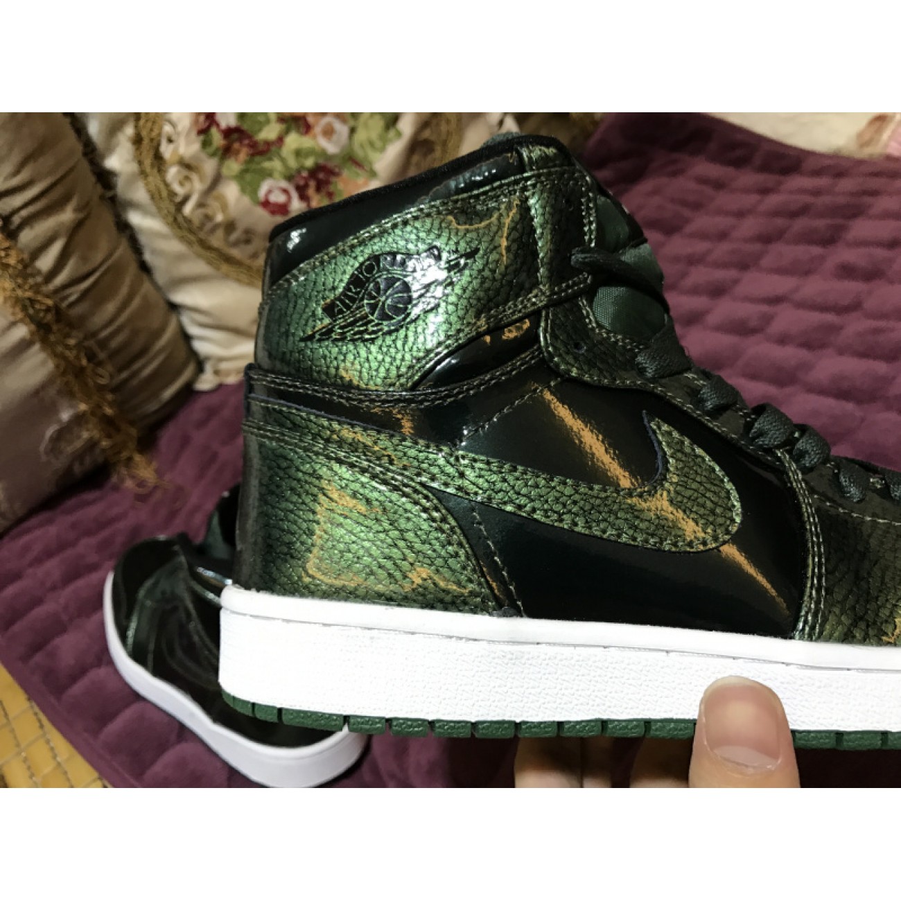 Air Jordan 1 High "Grove Green" 332550-300