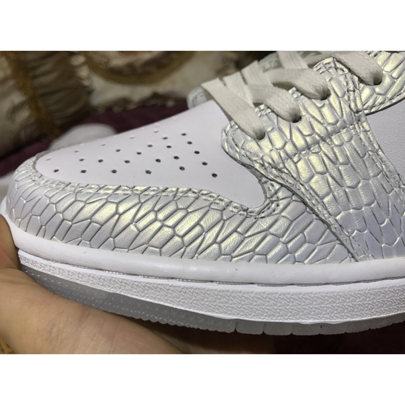Air Jordan 1 Retro High GS "Pearl White" 832596-100