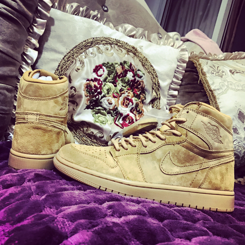 Air Jordan 1 "Wheat" OG 555088-710