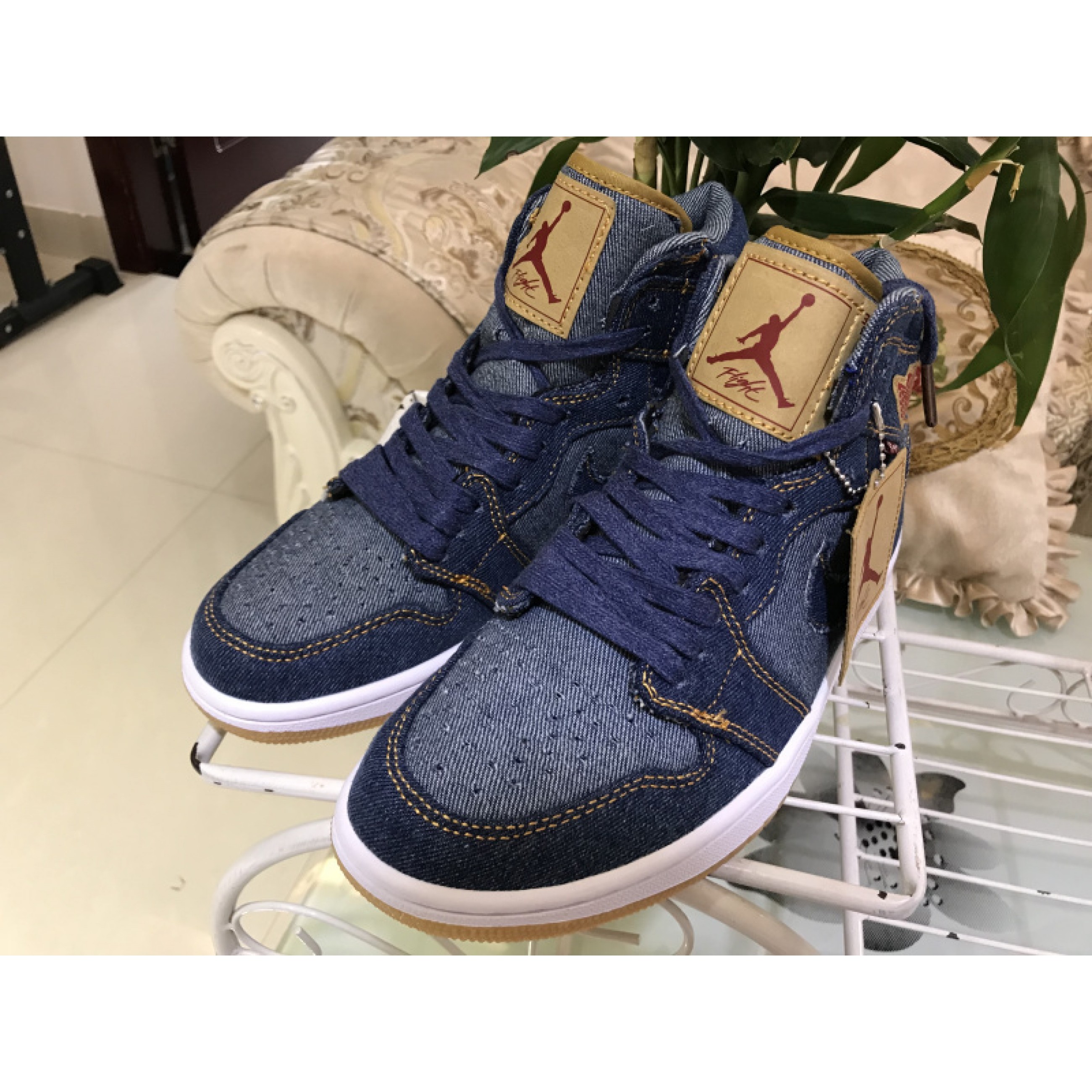 aj1 levis