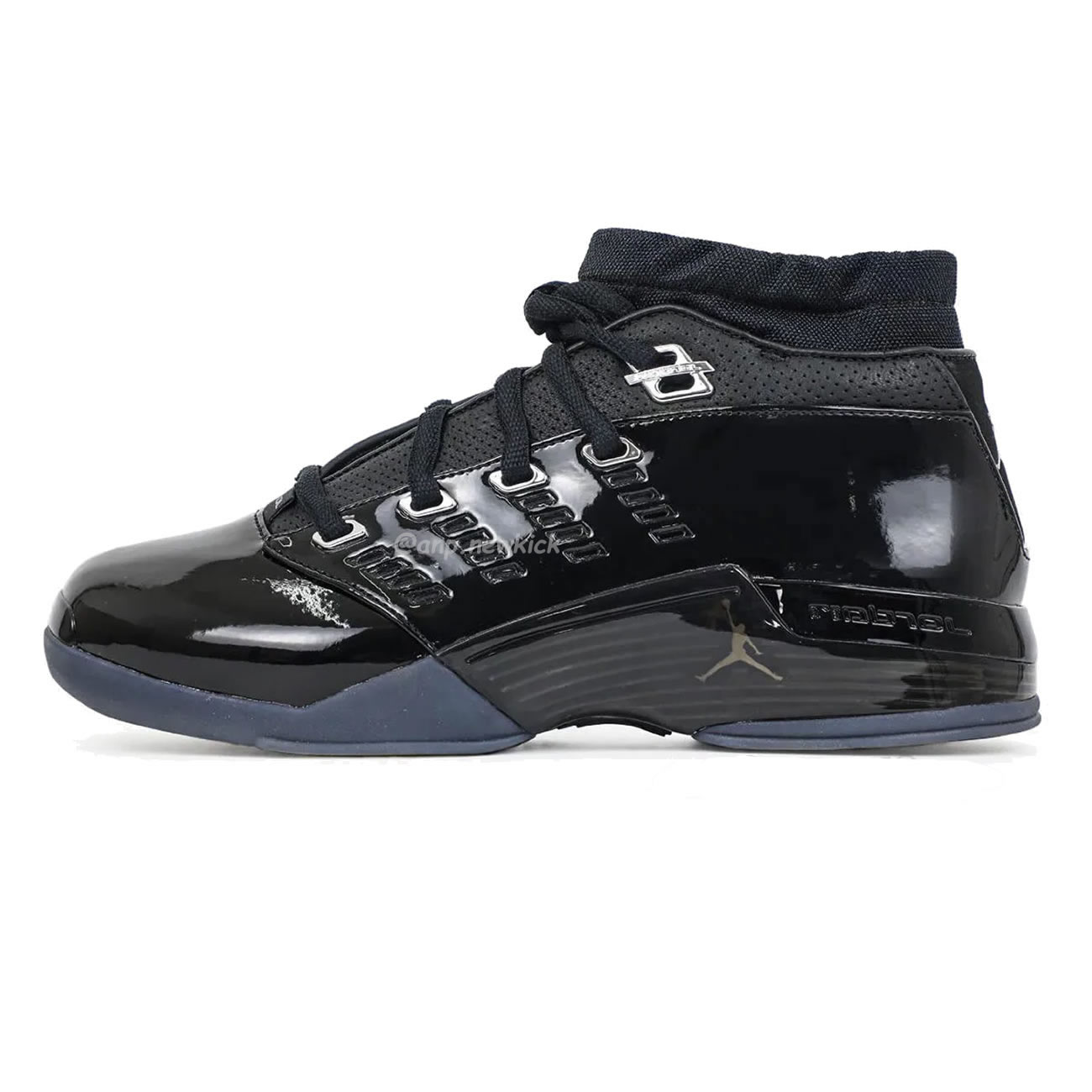 Air Jordan 17 Retro Low SP “Black Patent” IV7640-001