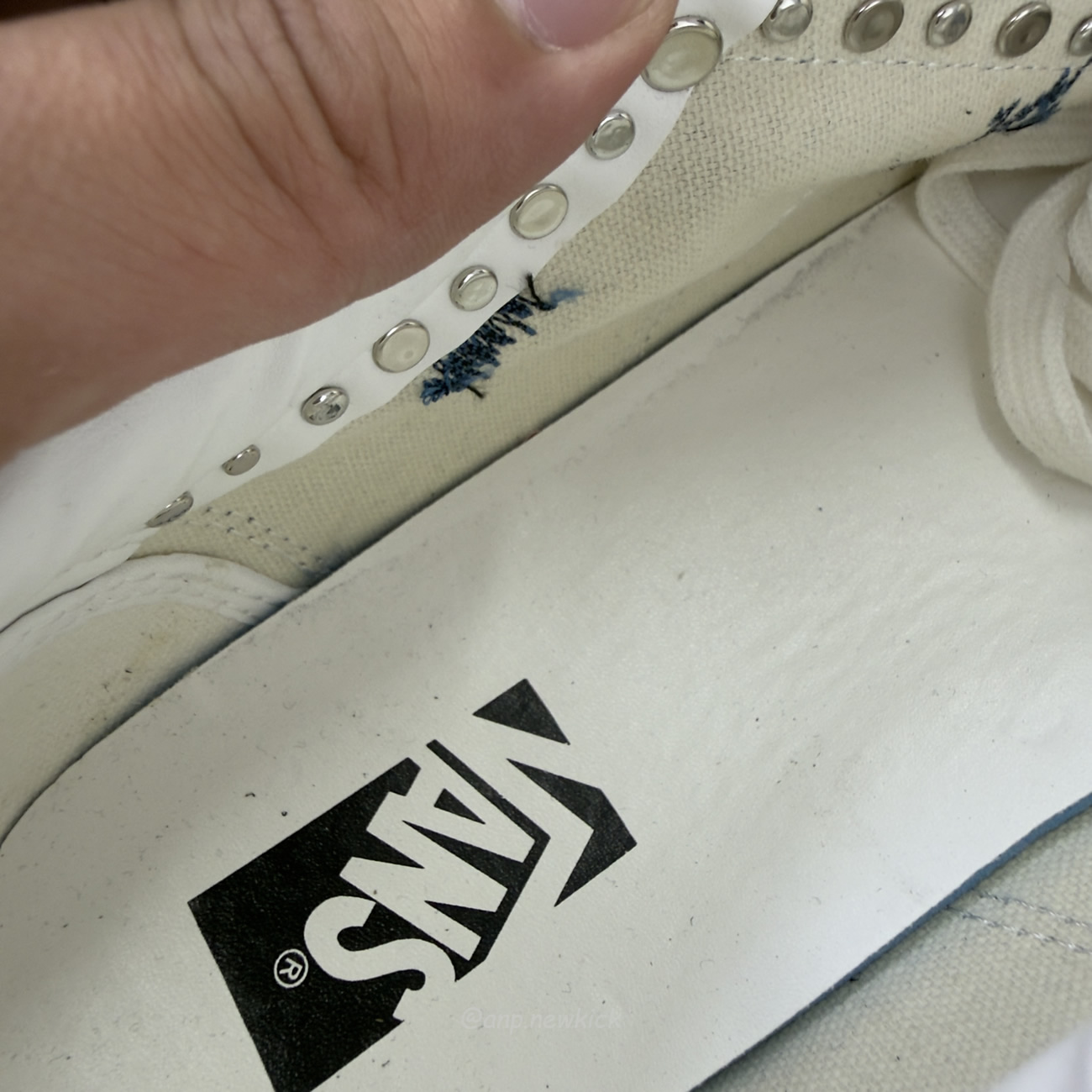Vans Old Skool 36 Pearlised Studded Sneakers