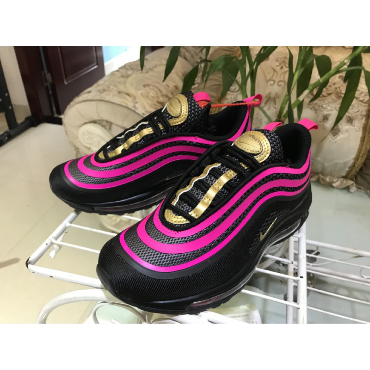 Wmns Nike Air Max 97 ULTRA Black Pink Bullet 917999-002