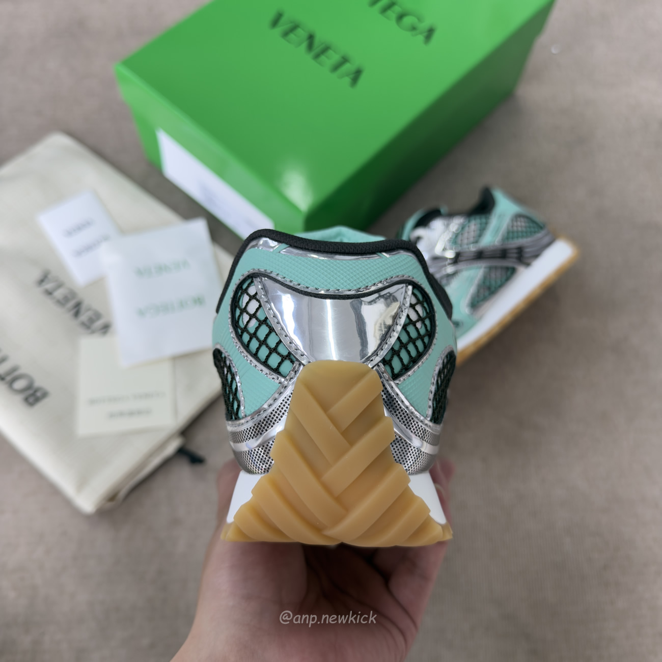 Bottega Veneta Orbit Green Oasis Espresso 741357 V2x40 3925 (7) - www.newkick.org Bottega Veneta Orbit Green Oasis Espresso 741357 V2x40 3925 (7) - www.newkick.org