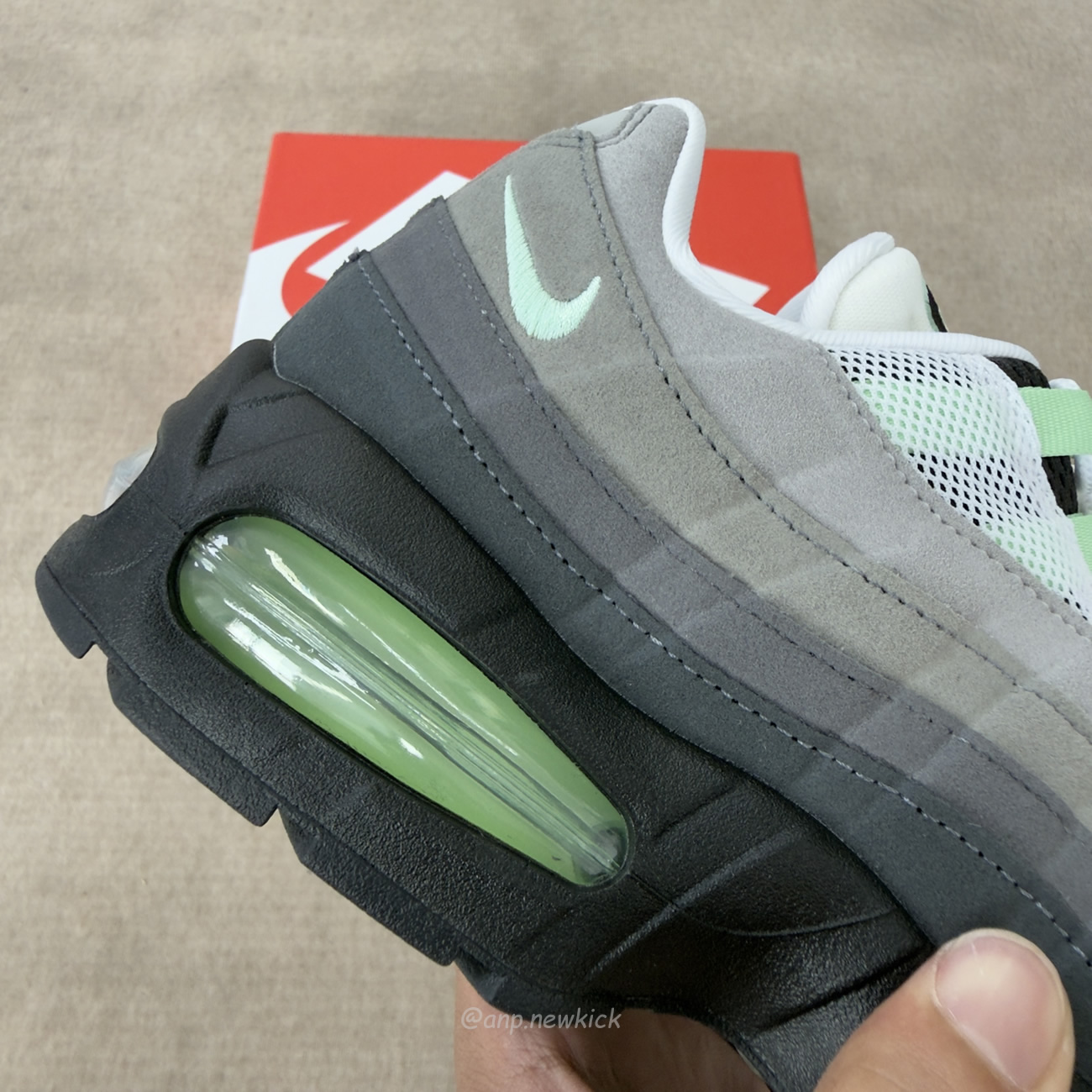 Nike Air Max 95 Og Big Bubble Fresh Mint Womens Hj5996 005 (10) - www.newkick.org Nike Air Max 95 Og Big Bubble Fresh Mint Womens Hj5996 005 (10) - www.newkick.org