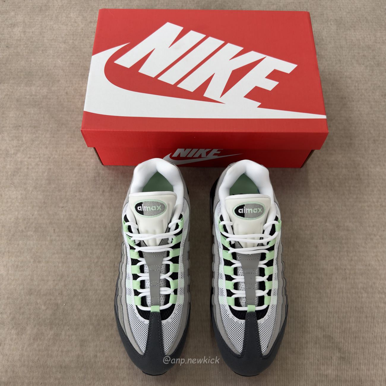 Nike Air Max 95 Og Big Bubble Fresh Mint Womens Hj5996 005 (2) - www.newkick.org Nike Air Max 95 Og Big Bubble Fresh Mint Womens Hj5996 005 (2) - www.newkick.org