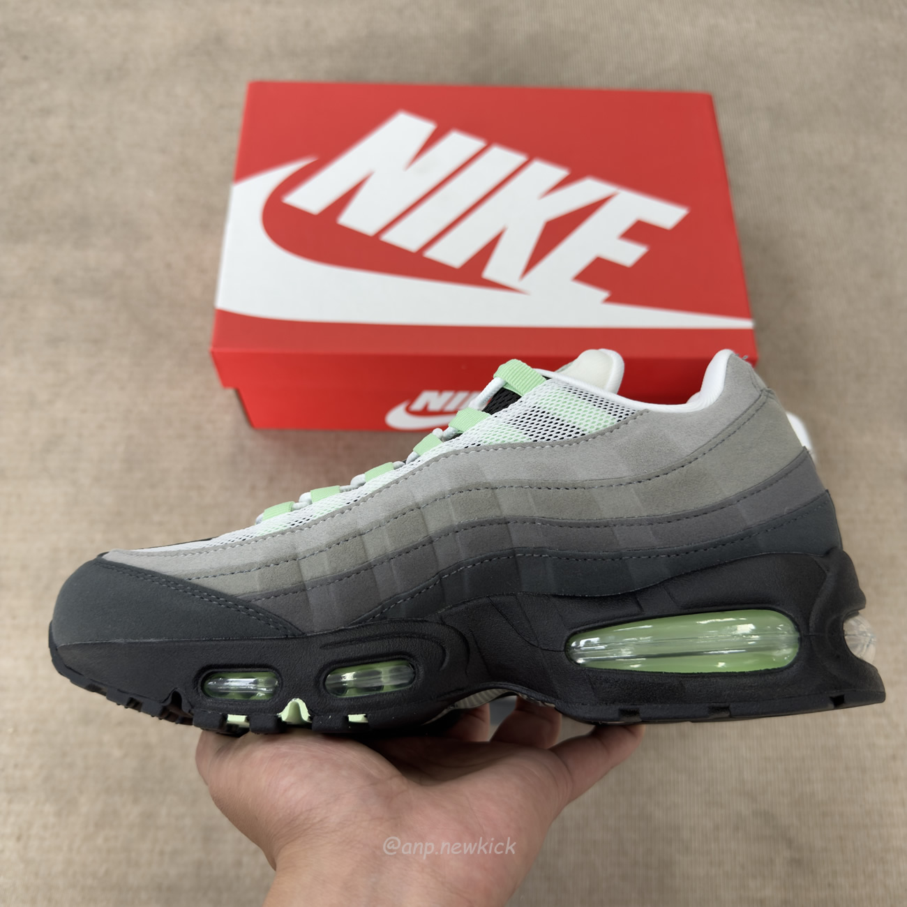 Nike Air Max 95 Og Big Bubble Fresh Mint Womens Hj5996 005 (4) - www.newkick.org Nike Air Max 95 Og Big Bubble Fresh Mint Womens Hj5996 005 (4) - www.newkick.org