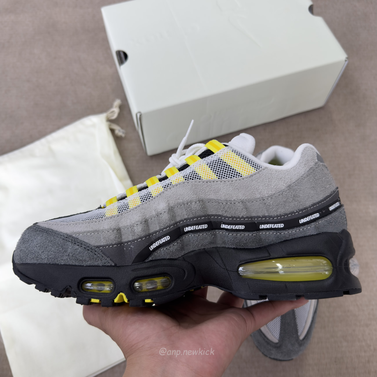 Nike Air Max 95 Sp Undefeated Geo Shanghai Opti Yellow Ib4523 002 (5) - www.newkick.org Nike Air Max 95 Sp Undefeated Geo Shanghai Opti Yellow Ib4523 002 (5) - www.newkick.org