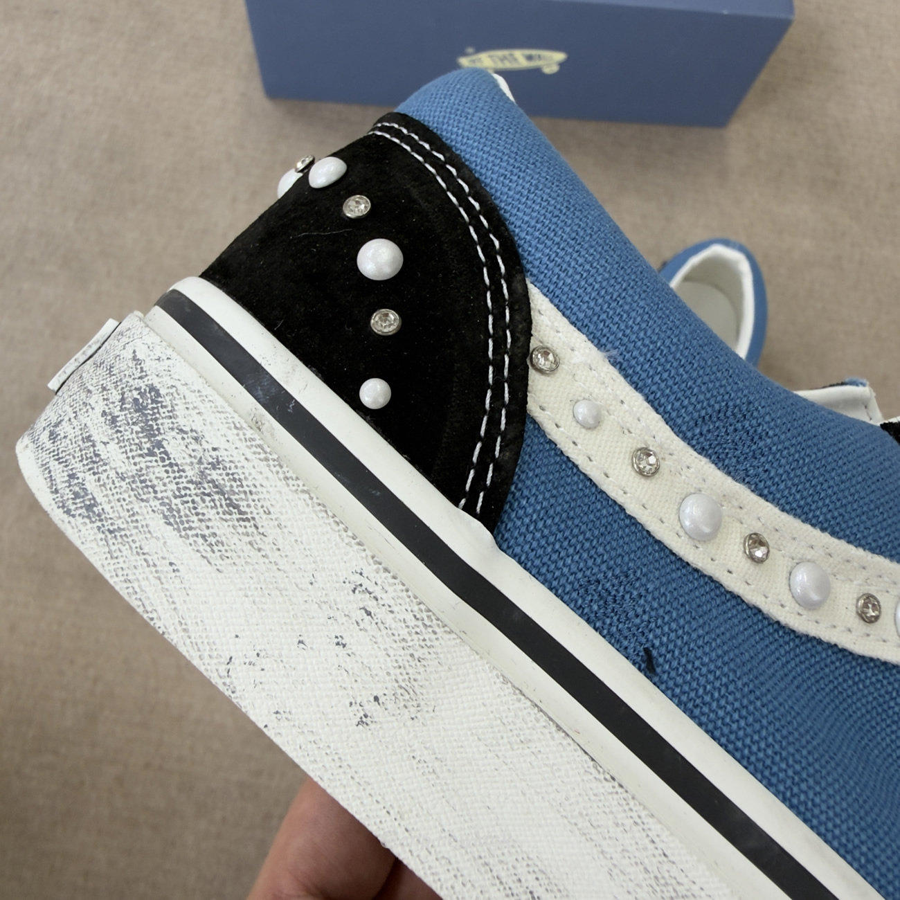 Vans Old Skool 36 Pearlised Studded Sneakers Vn000e8vhle1 (12) - www.newkick.org Vans Old Skool 36 Pearlised Studded Sneakers Vn000e8vhle1 (12) - www.newkick.org