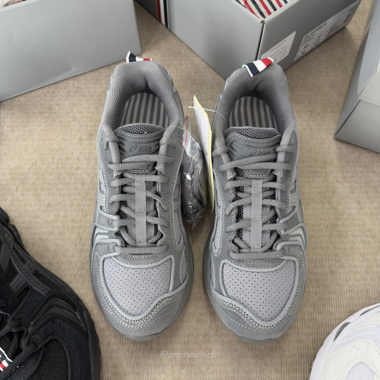 Asics Gel Kayano 14 Thom Browne Grey Mens Wear 1203b110 020 (11) - www.newkick.org Asics Gel Kayano 14 Thom Browne Grey Mens Wear 1203b110 020 (11) - www.newkick.org