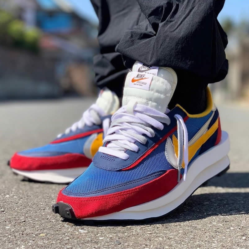 Sacai Nike Ldv Waffle Blue On Feet Bv0073 400 (6) - www.newkick.org